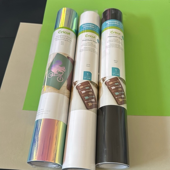 Bundle Cricut Premium Vinyl Permanent 3 Rolls Holographic White Black - Picture 1 of 5